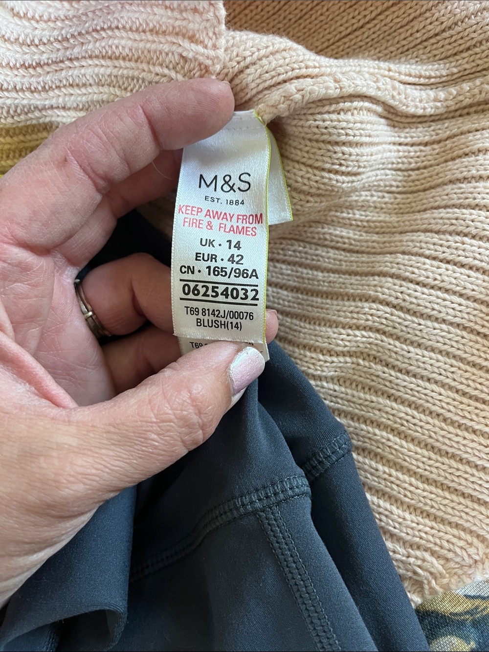 Limited Edition Cream Ribbed Crewneck Sweater - Picture 3 of 5